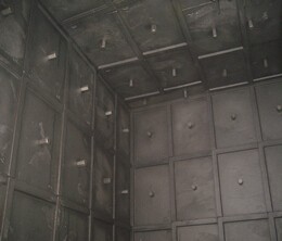 吊鉤式拋丸機-37室體內(nèi)部