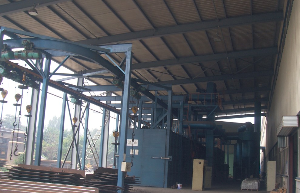 工程機械拋丸機——強化金屬工件表面的設(shè)備！